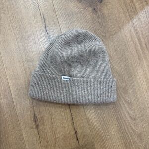 madewell tan ribbed beanie